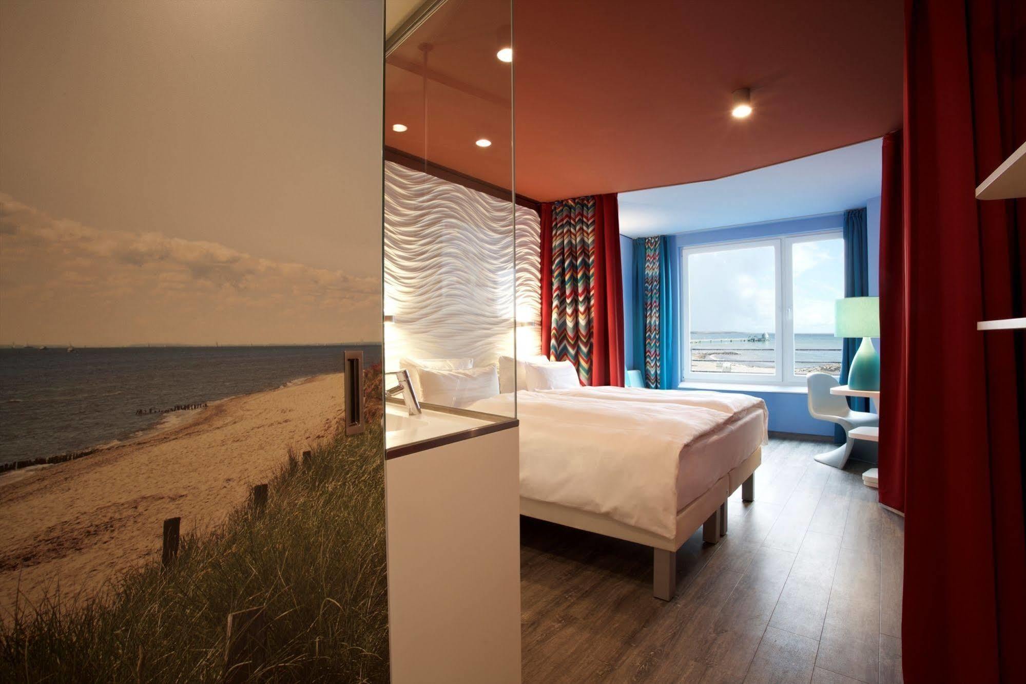 Hotel Aja Grömitz Esterno foto